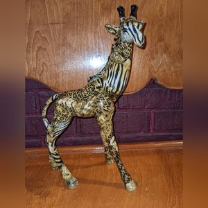 LaVie Standing Giraffe Safari Animal Print Patchwork Figurine